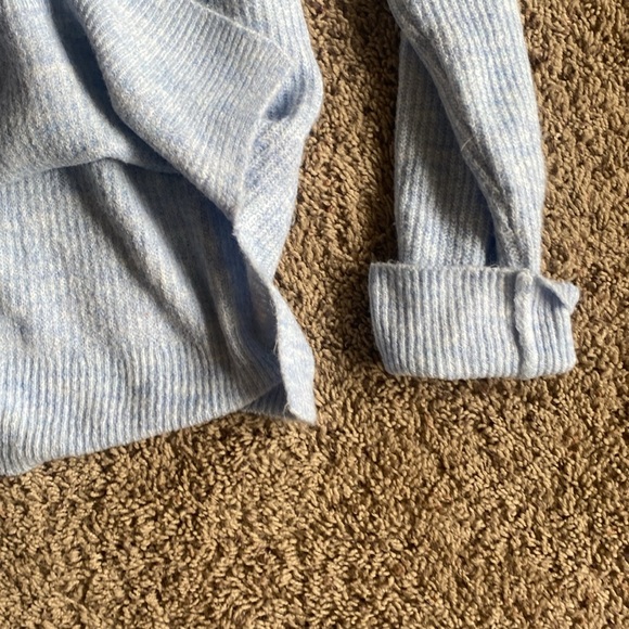 cute lite blue sweeter for winter - Picture 3 of 4